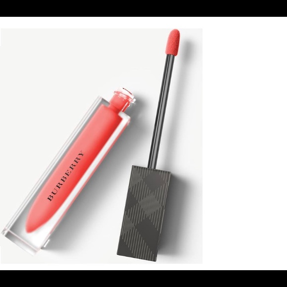 Burberry Liquid Lip Velvet NWT Regiment Red No. 37 - Picture 3 of 12